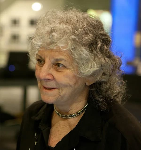 Portrait of Ada Yonath